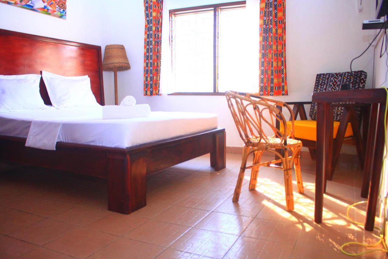 Fiiaa Hotel Yaoundé Buitenkant foto