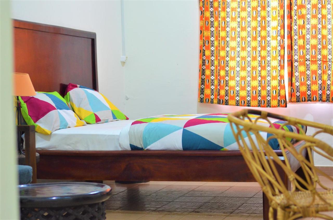 Fiiaa Hotel Yaoundé Buitenkant foto
