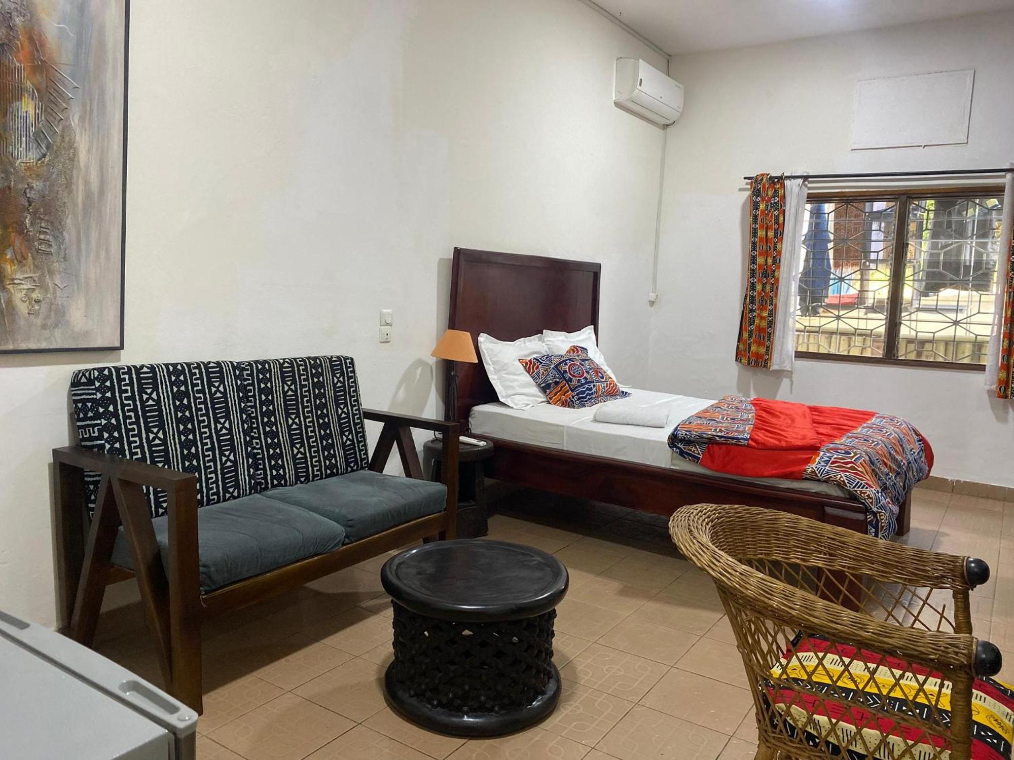 Fiiaa Hotel Yaoundé Buitenkant foto